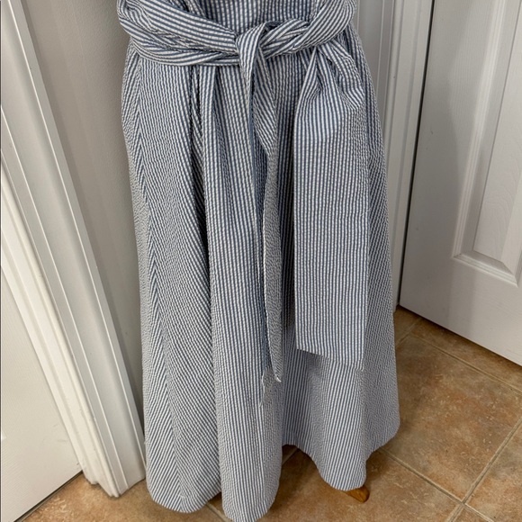 Anne Klein Seersucker Striped Blue Sleeveless Dress - Picture 3 of 9